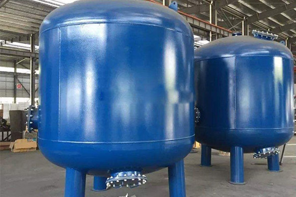 多介質(zhì)過濾器與反滲透設(shè)備一起使用會出現(xiàn)什么效果？