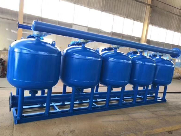 1574126823295584.jpg 多介質(zhì)過(guò)濾器使用三層濾料與使用一層濾料對(duì)比有著哪些優(yōu)點(diǎn)