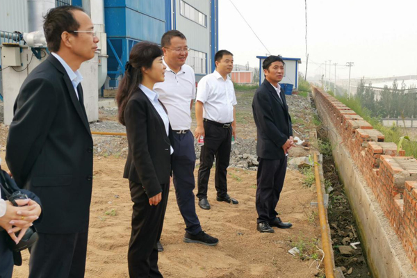 陜西航天建設(shè)集團(tuán)有限公司總經(jīng)理、黨委副書記謝明娟率隊(duì)赴遼寧一諾環(huán)保產(chǎn)業(yè)集團(tuán)開展考察調(diào)研工作